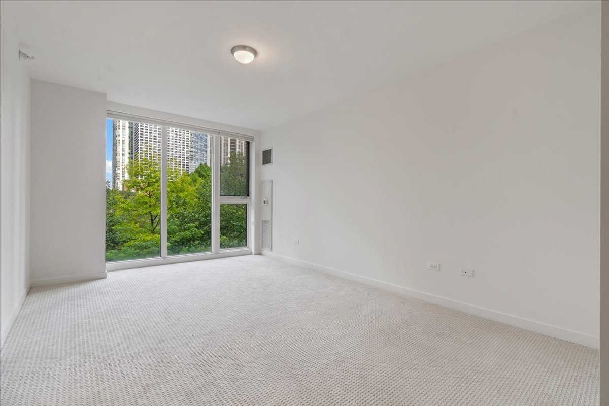 194 N Park Drive Property Photo 39