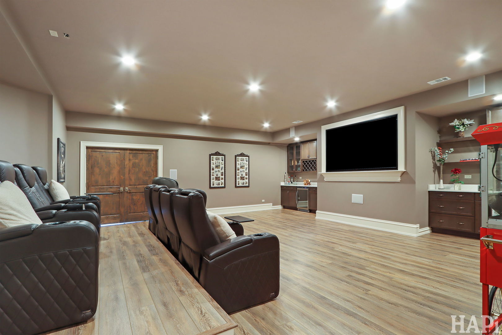 18 Enclave Court Property Photo 68