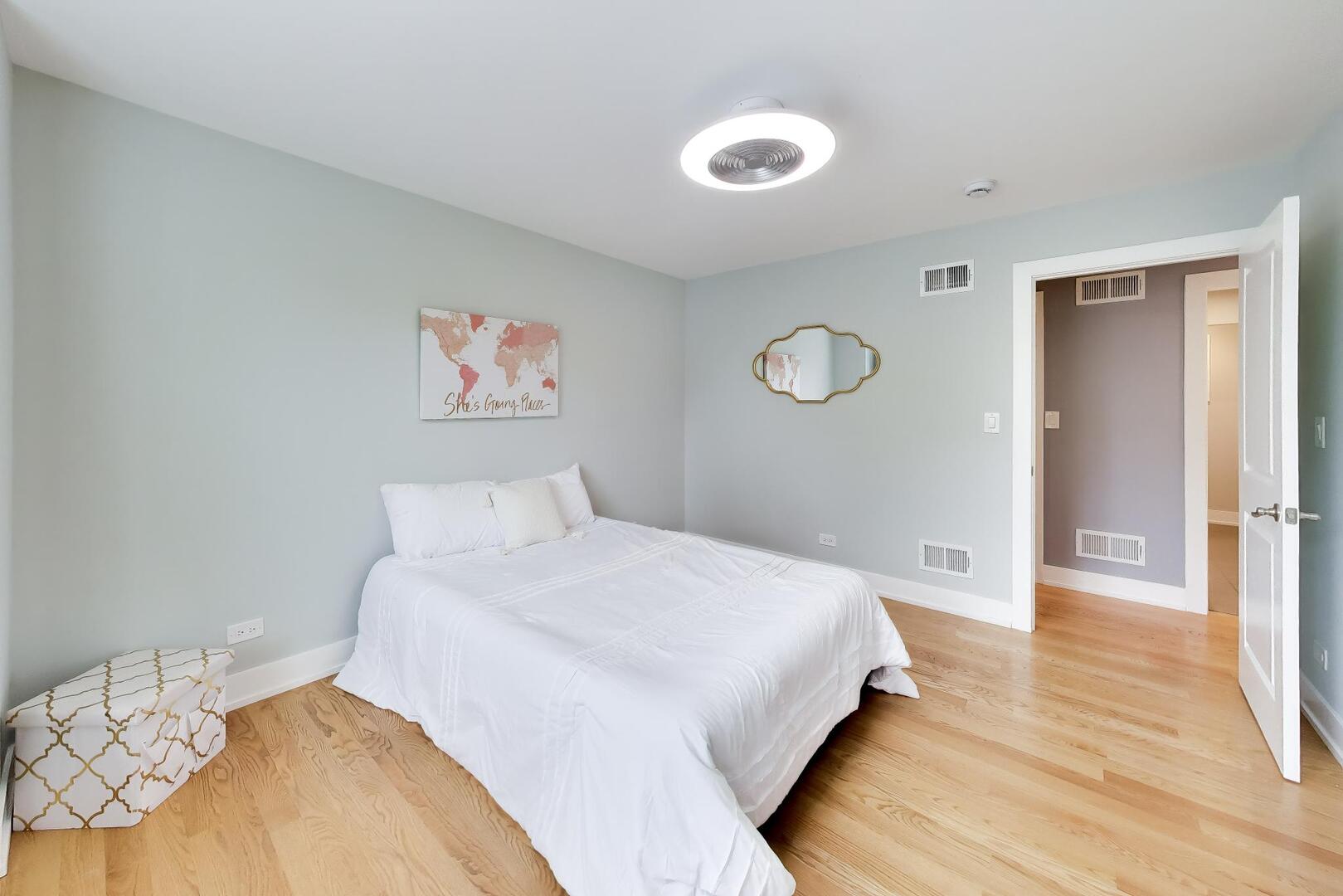 2311 N Arlington Heights Road Property Photo 29