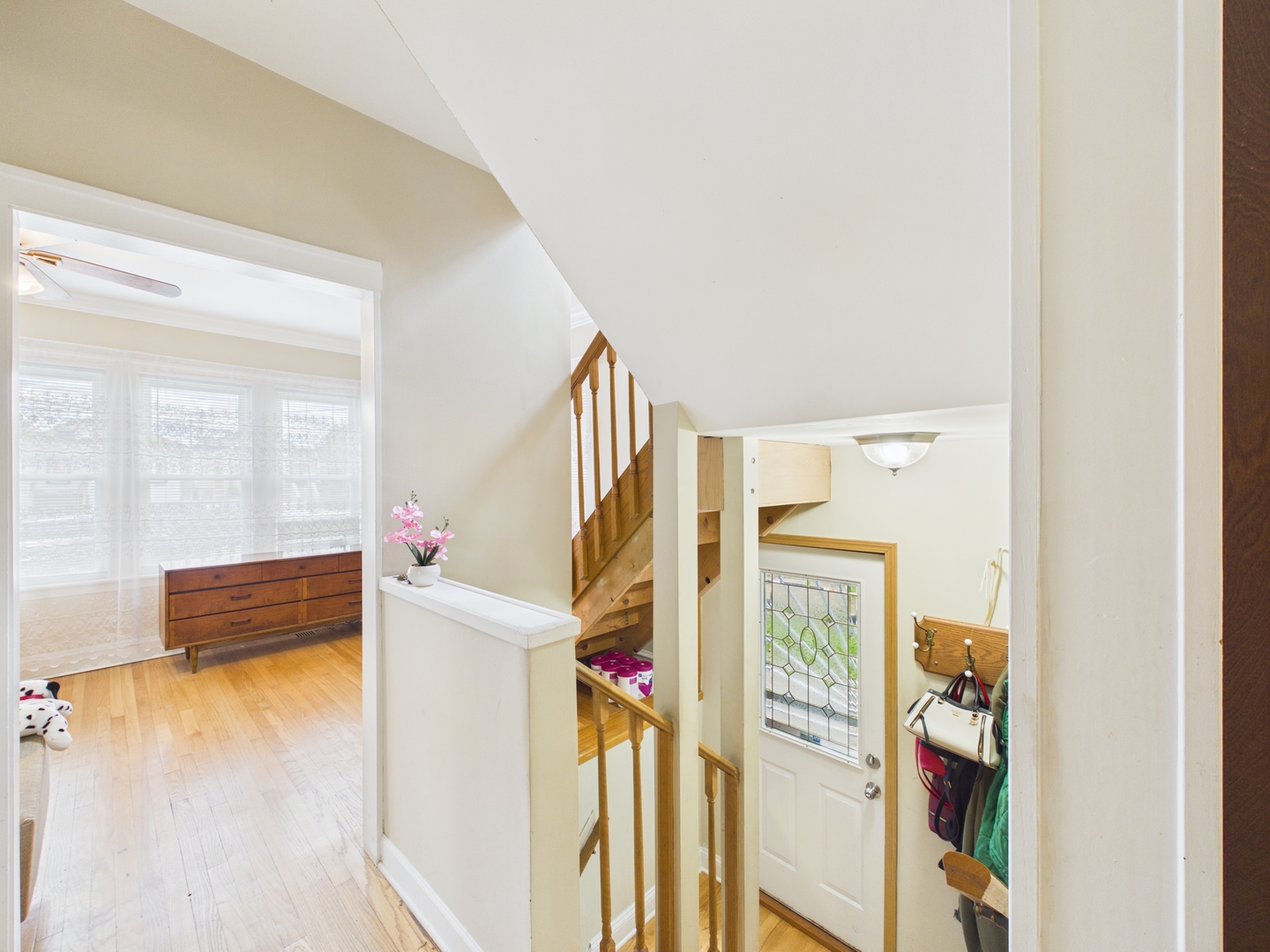 2420 N Thatcher Avenue Property Photo 4