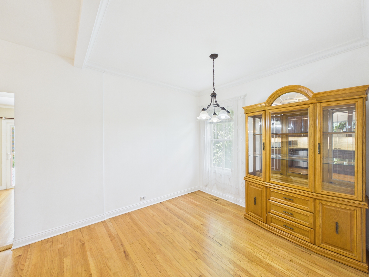 2420 N Thatcher Avenue Property Photo 19