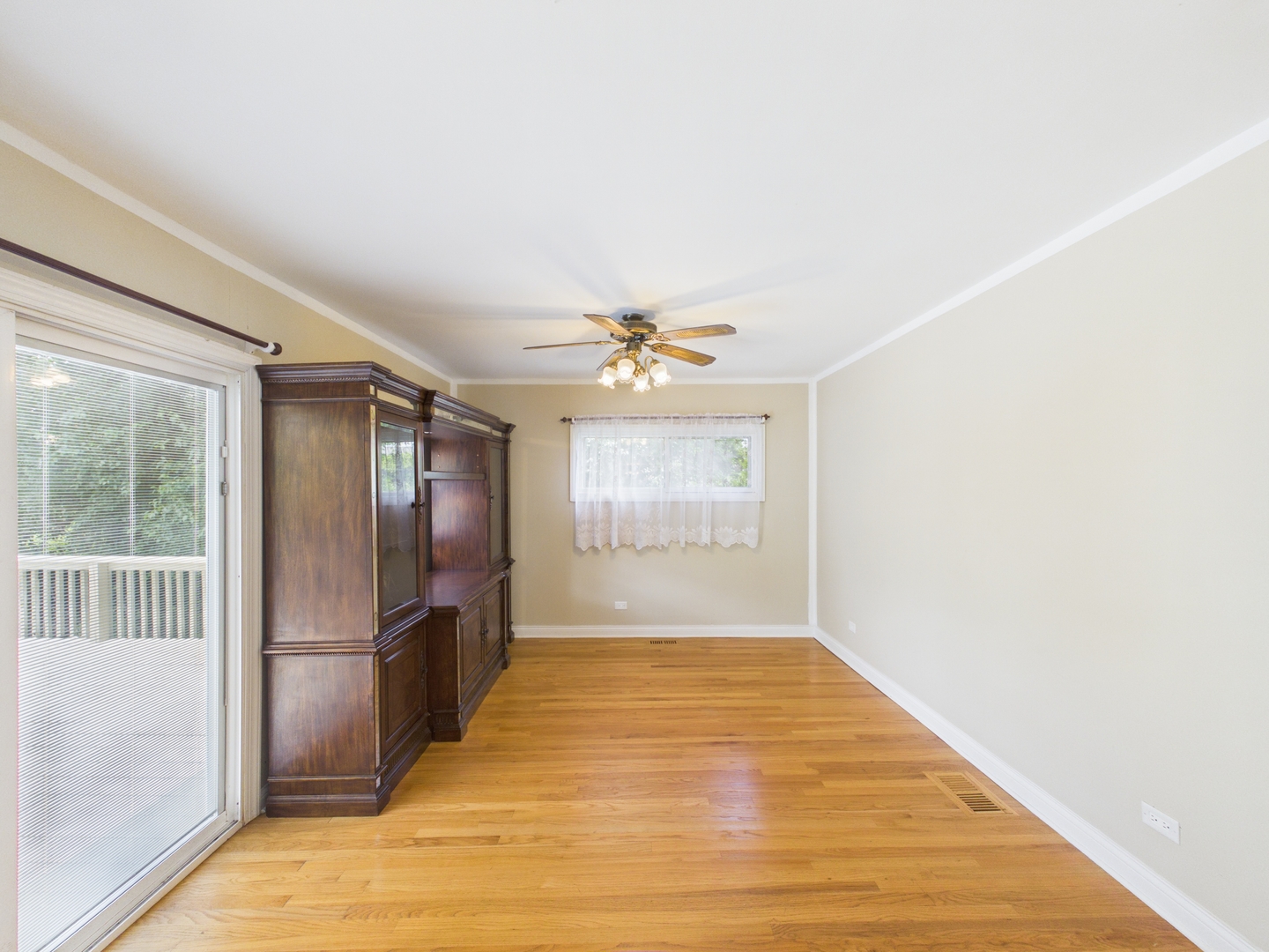 2420 N Thatcher Avenue Property Photo 22
