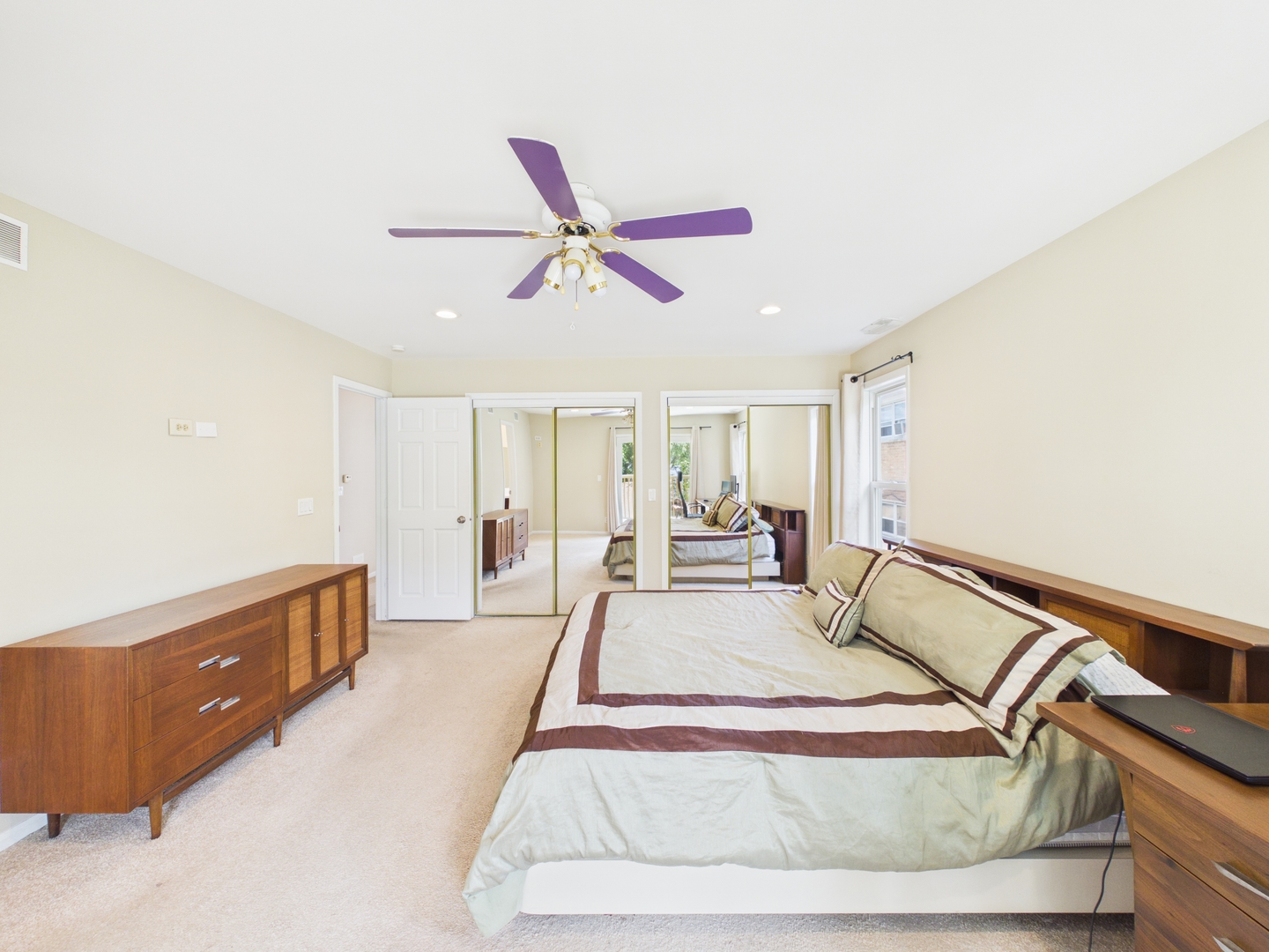 2420 N Thatcher Avenue Property Photo 38