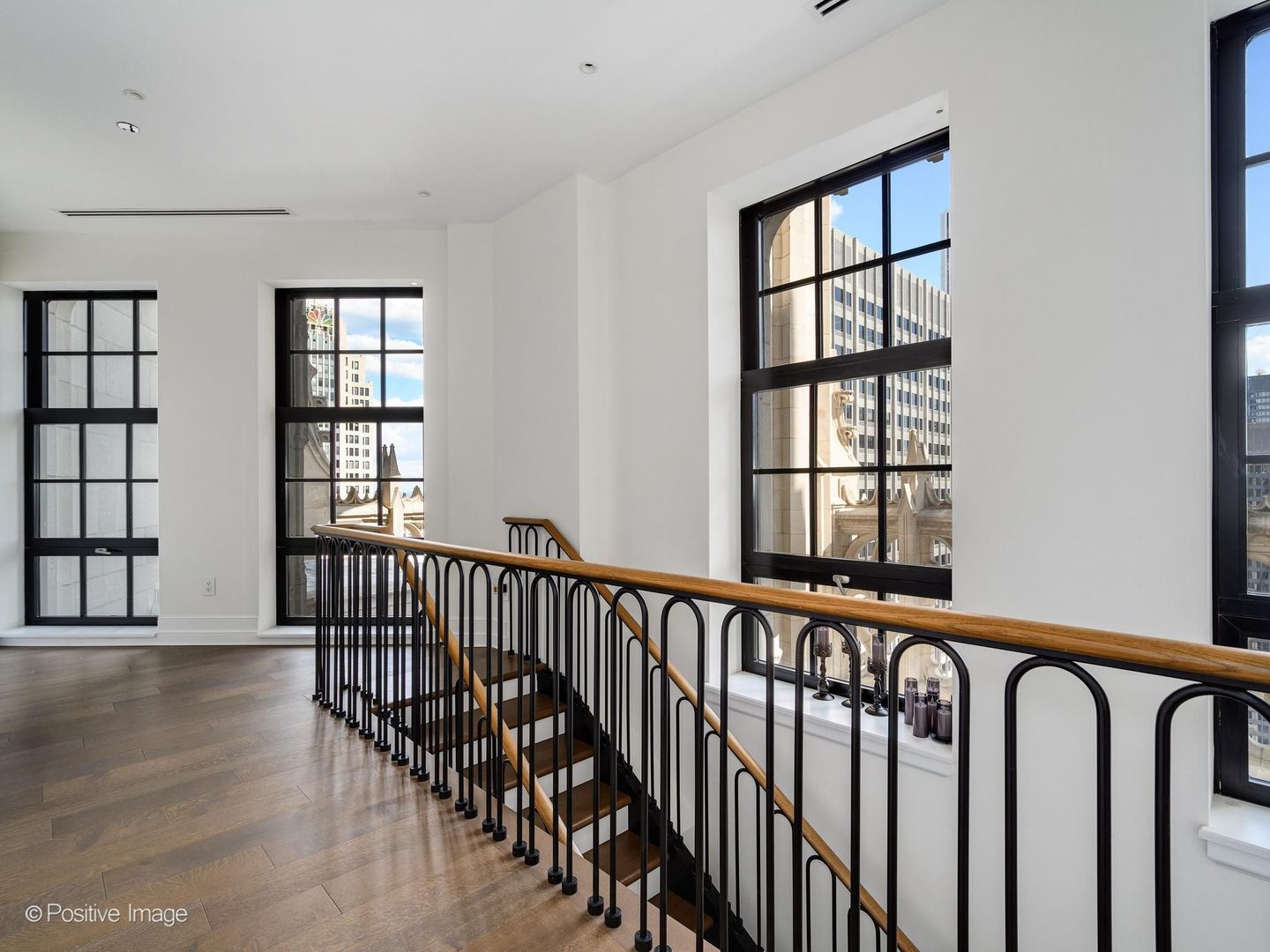 435 N Michigan Avenue 2601 Property Photo 19