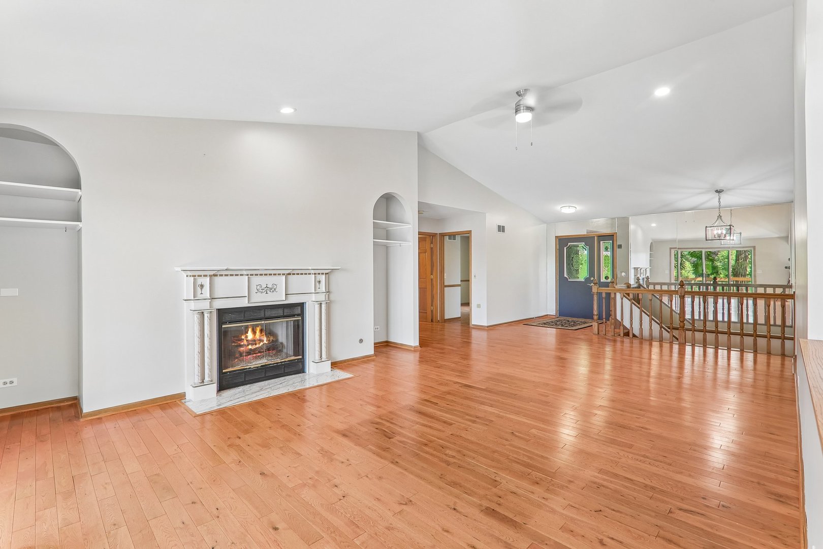 200 N Shore Drive Property Photo 3