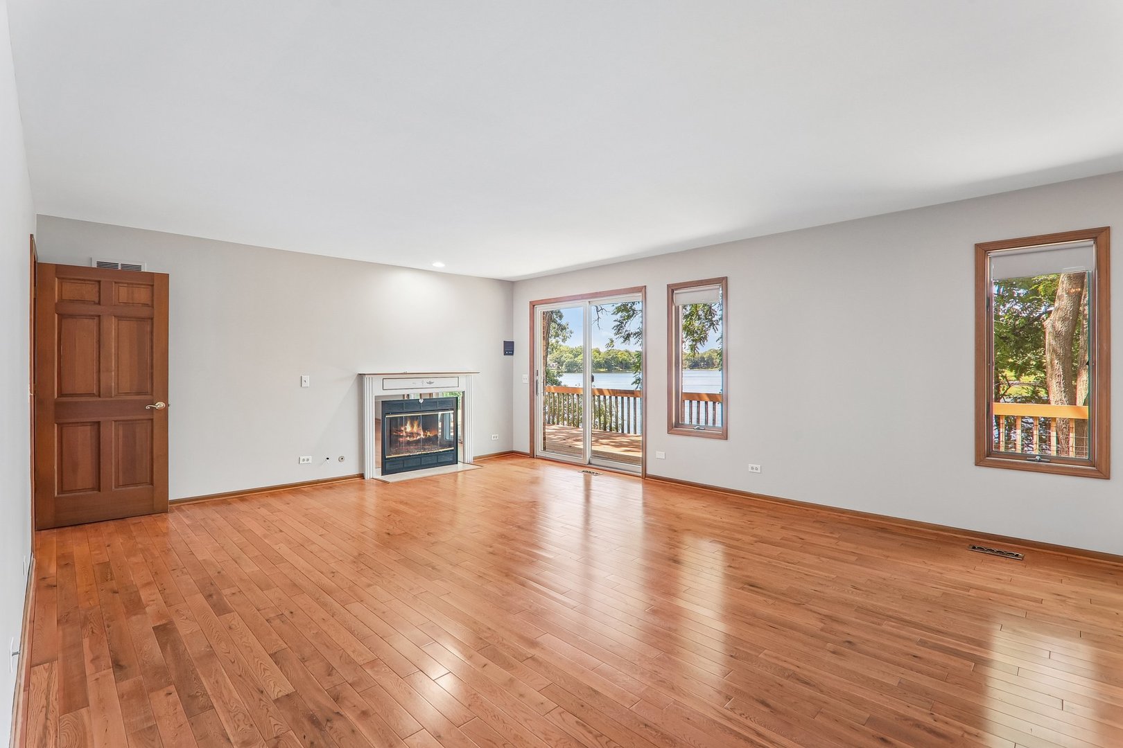 200 N Shore Drive Property Photo 9