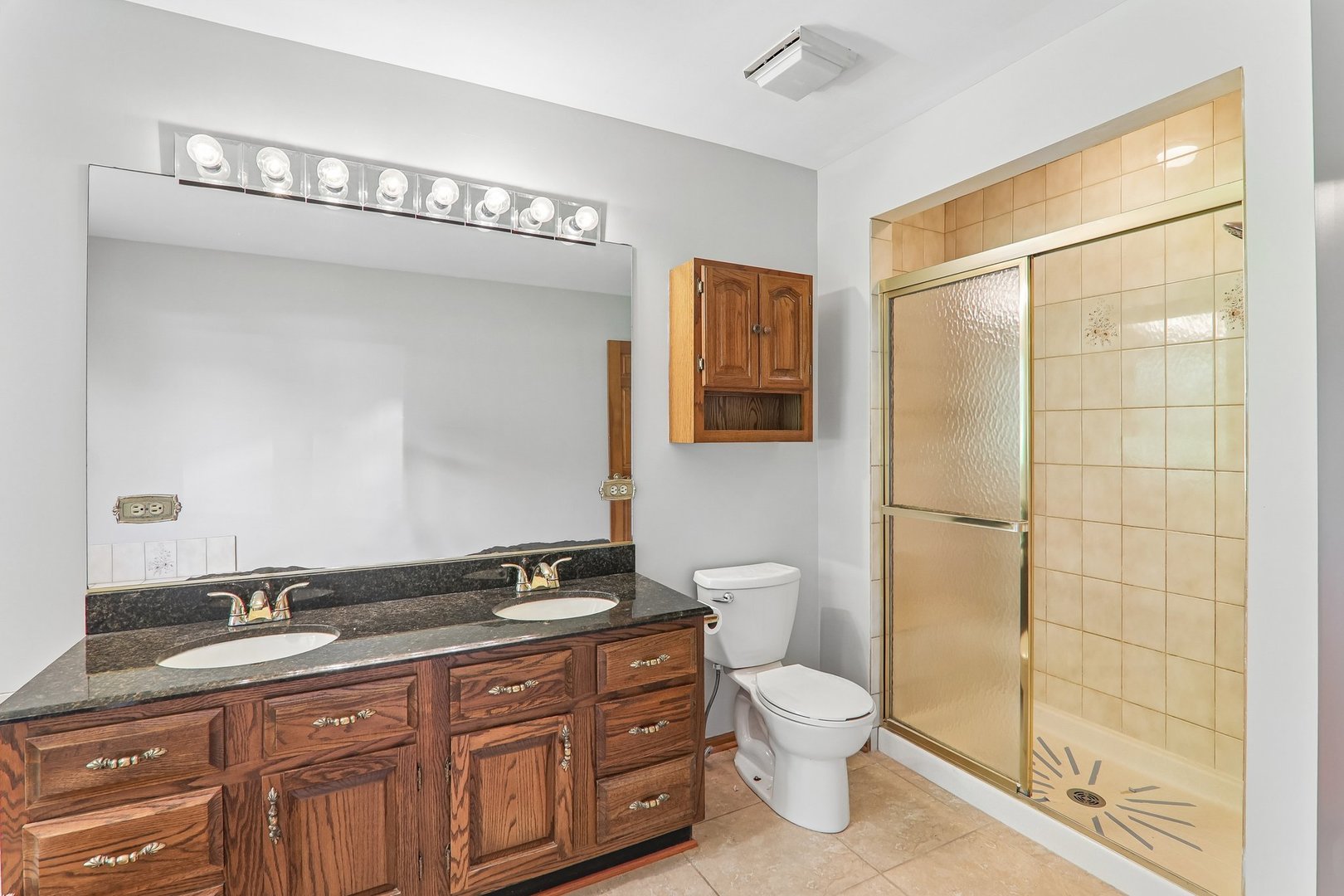 200 N Shore Drive Property Photo 11