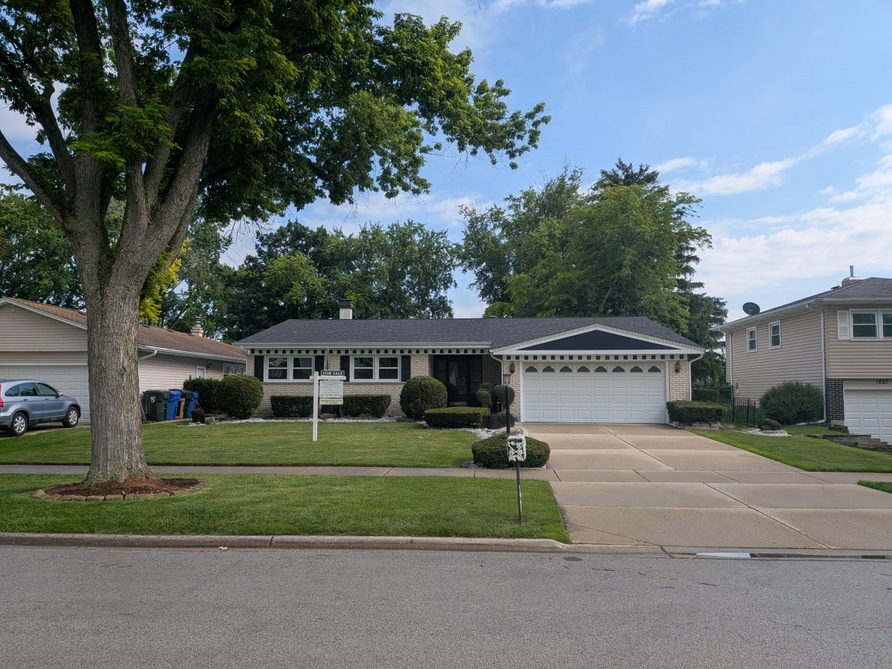 1825 E Sitka Lane Property Photo 2