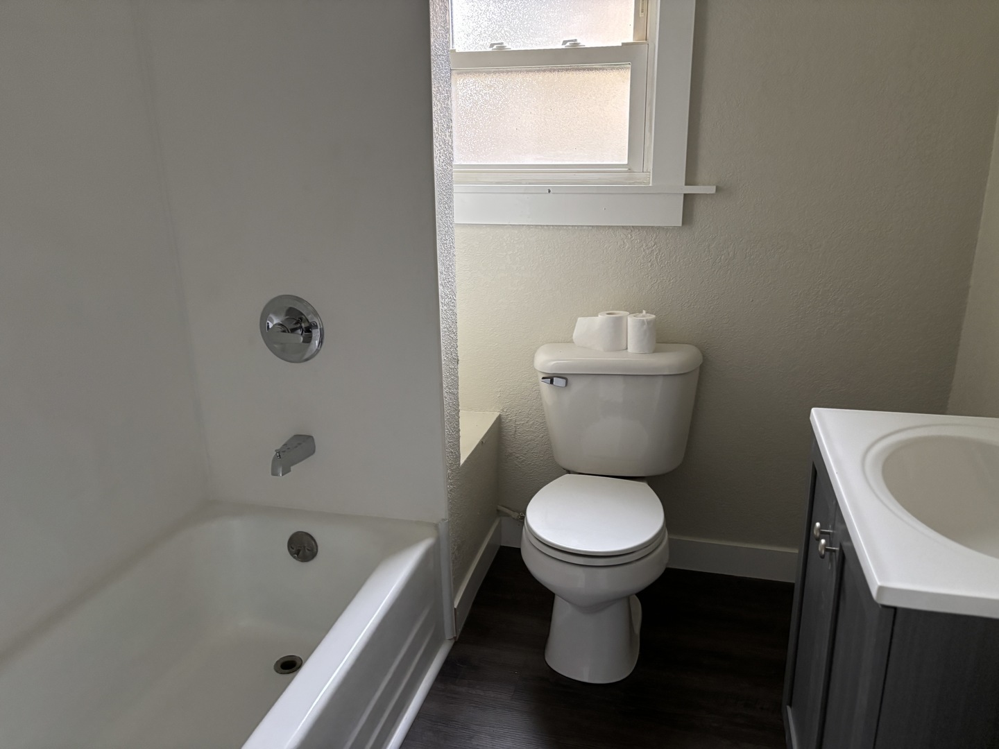 247 E Holmes Street Property Photo 7