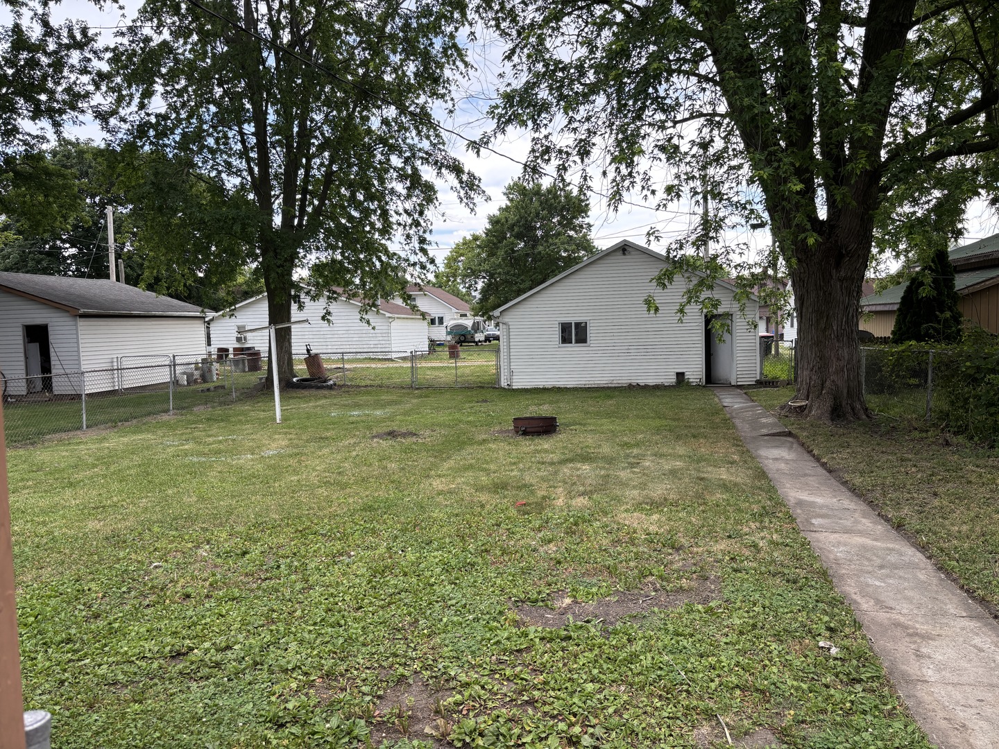 247 E Holmes Street Property Photo 14