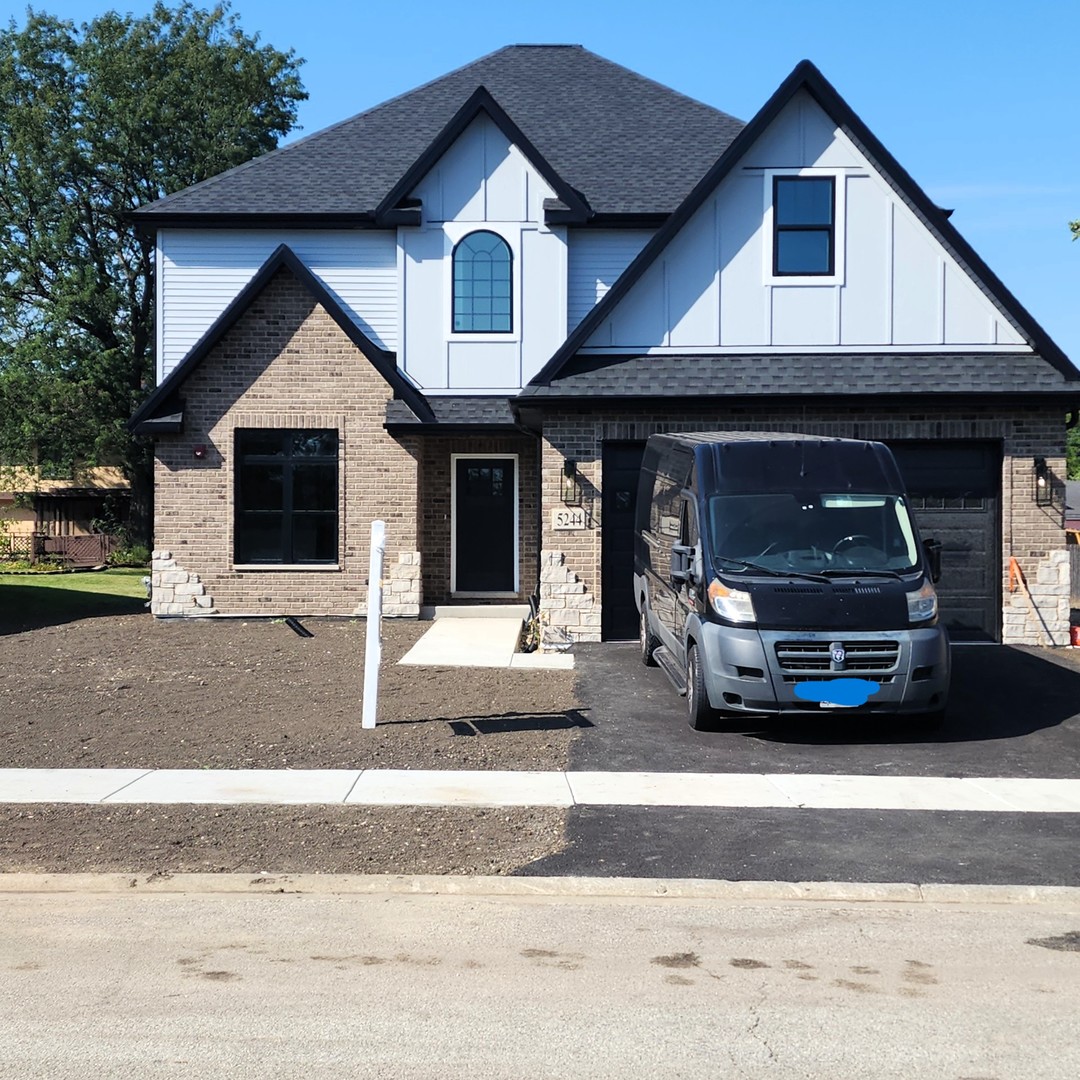 5244 169th Place Property Photo 1