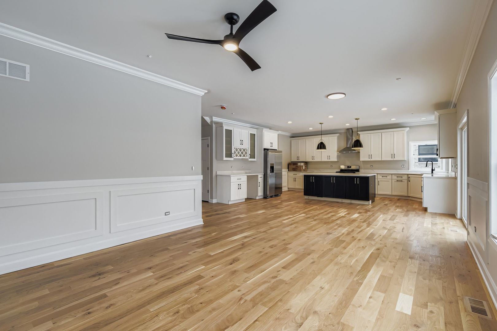 5244 169th Place Property Photo 6