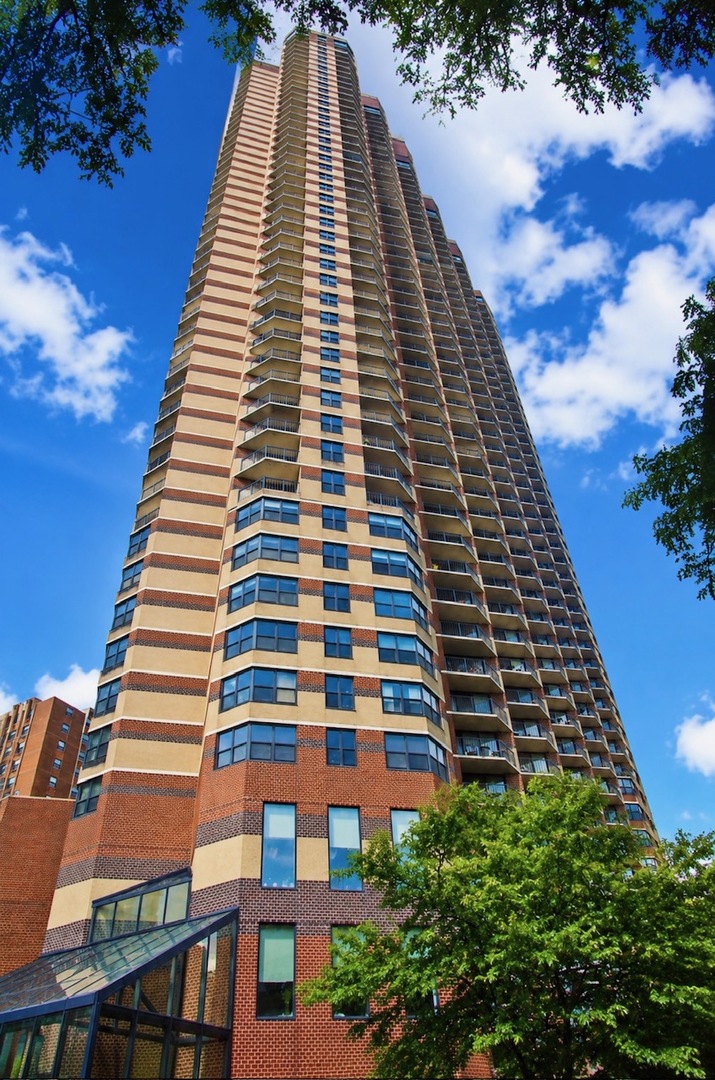 3660 N Lake Shore Drive 2812 Property Photo