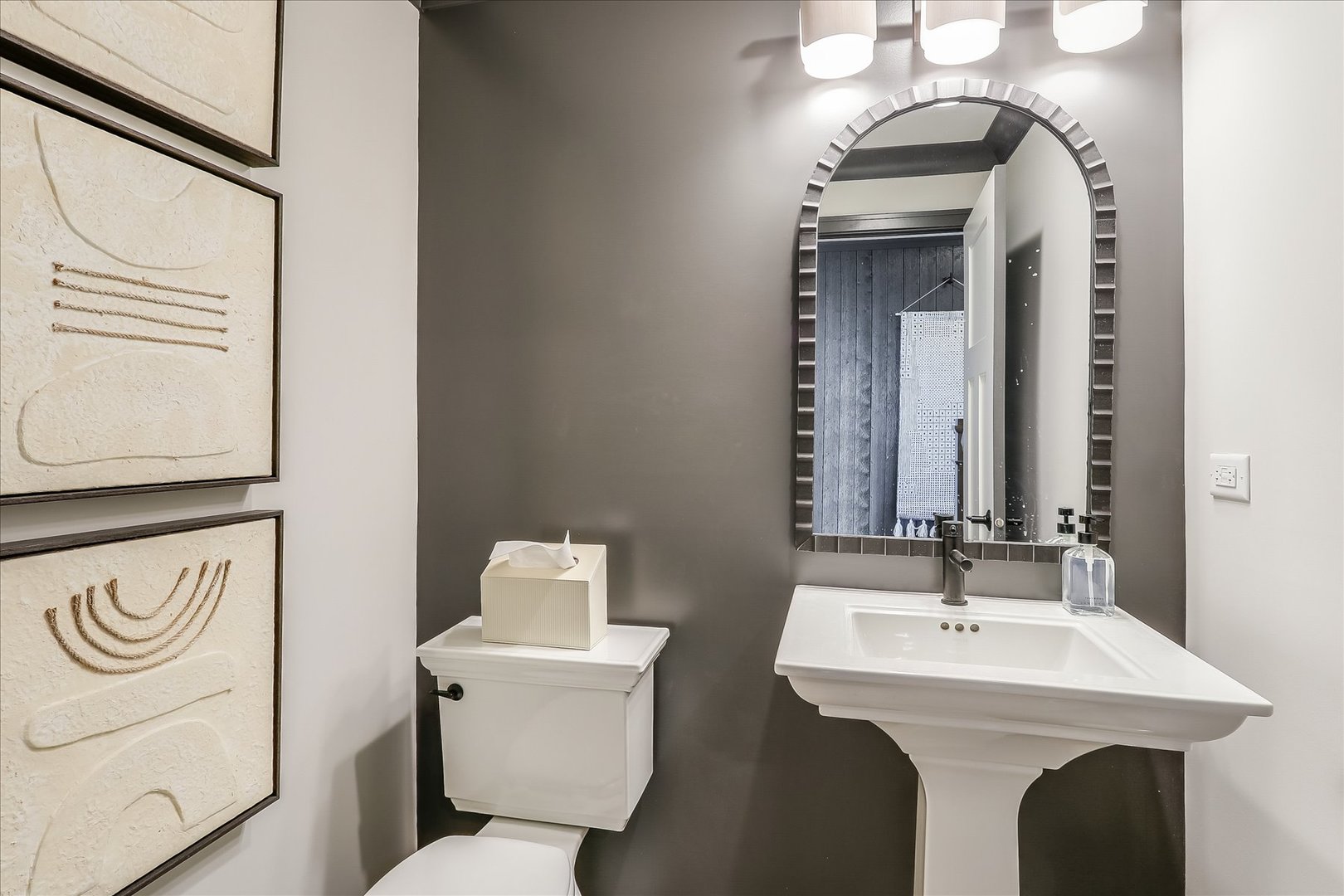 15436 W Amelia Circle Property Photo 19