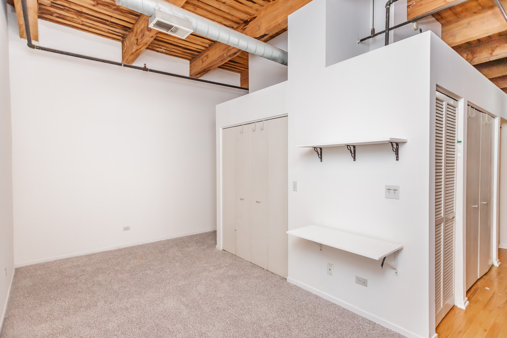 625 W Jackson Boulevard 212 Property Photo 13