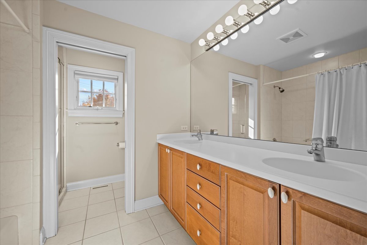 2142 Harrison Street Property Photo 33