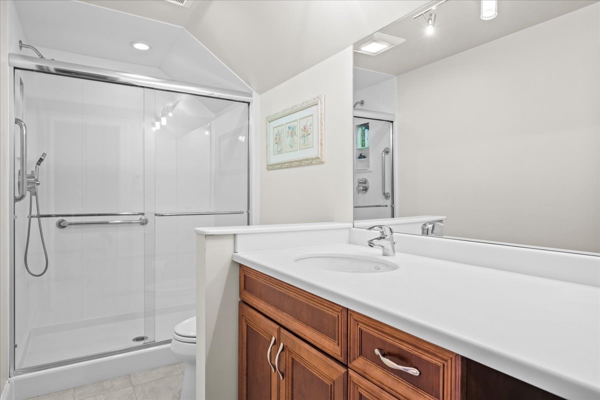 2142 Harrison Street Property Photo 41
