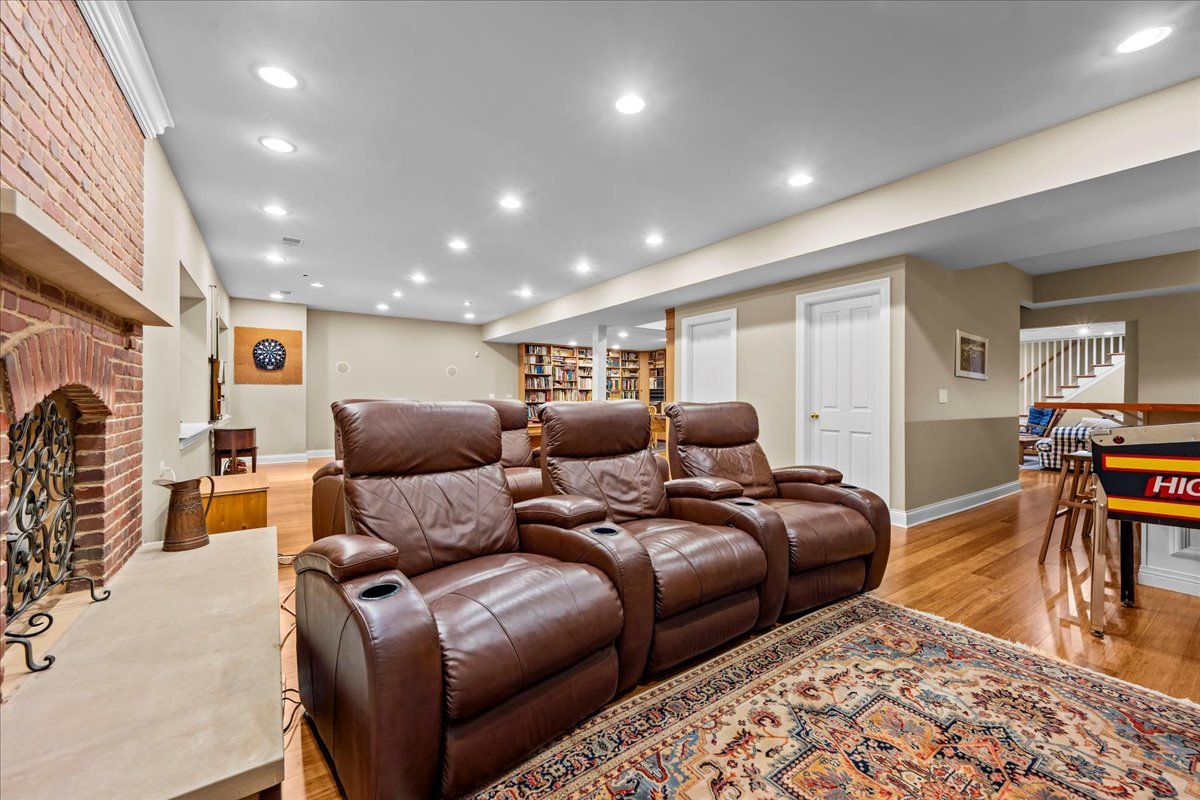 2142 Harrison Street Property Photo 45