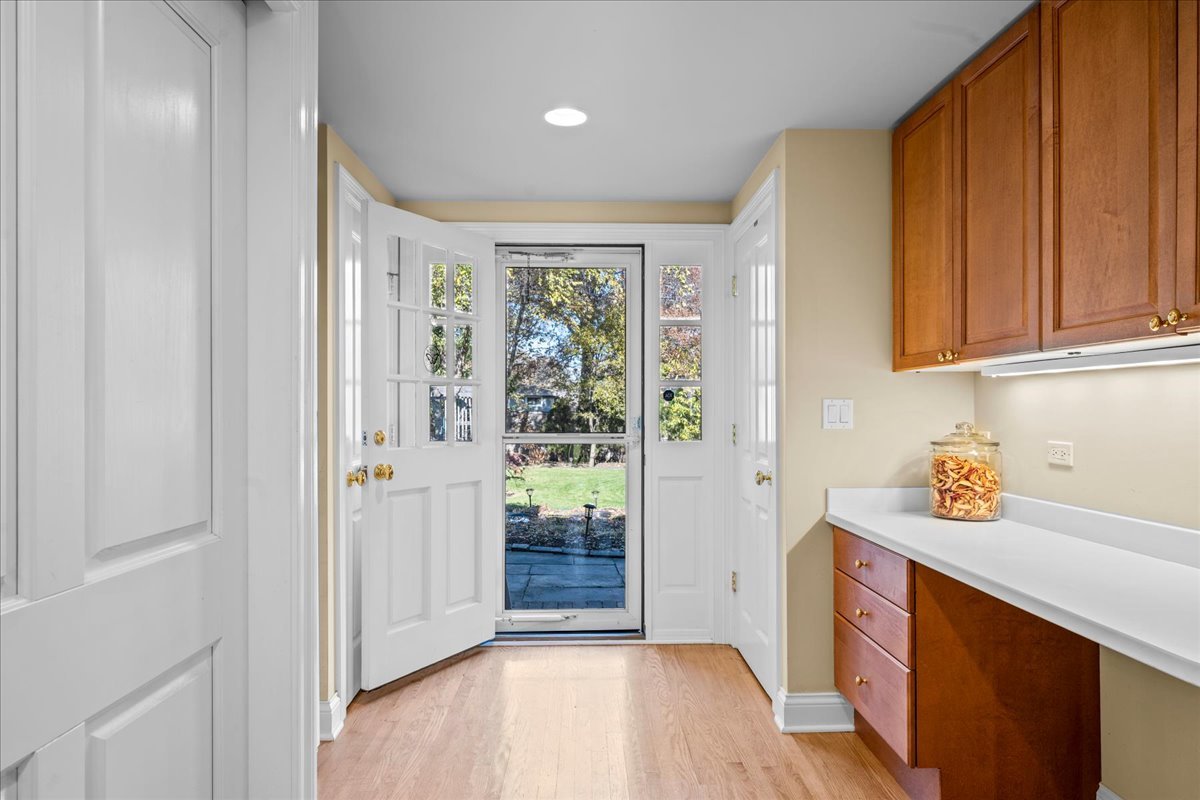 2142 Harrison Street Property Photo 49