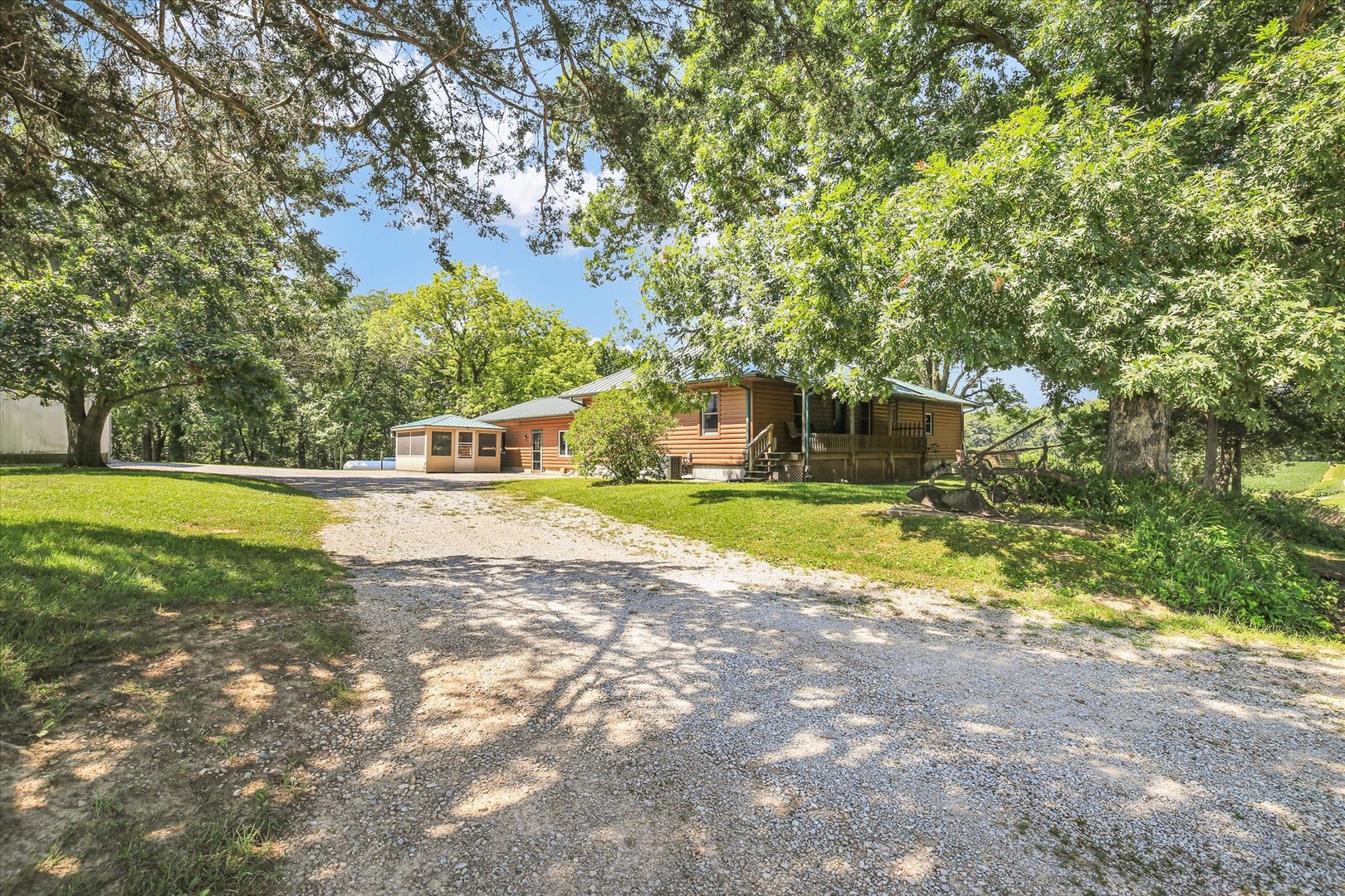 675 E 1950 North Road Property Photo 2
