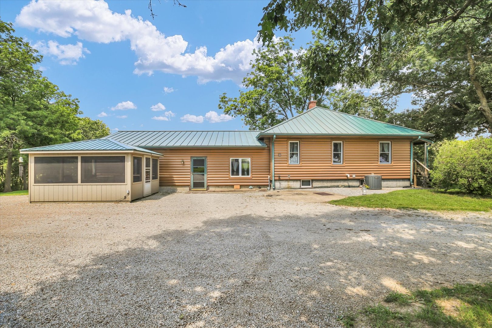 675 E 1950 North Road Property Photo 6