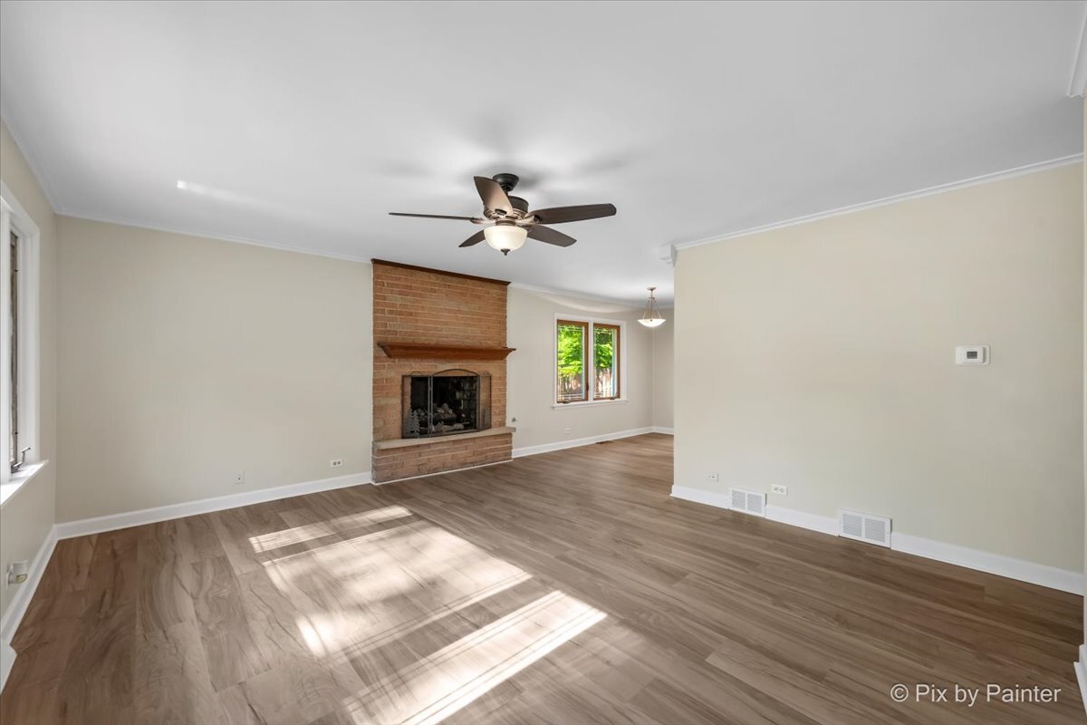 3911 Eastway Drive Property Photo 4