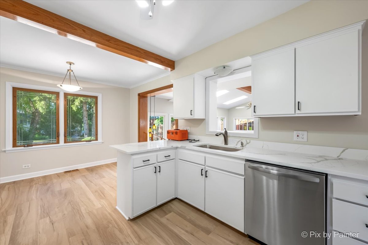 3911 Eastway Drive Property Photo 10