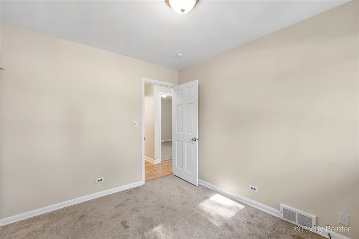 3911 Eastway Drive Property Photo 17