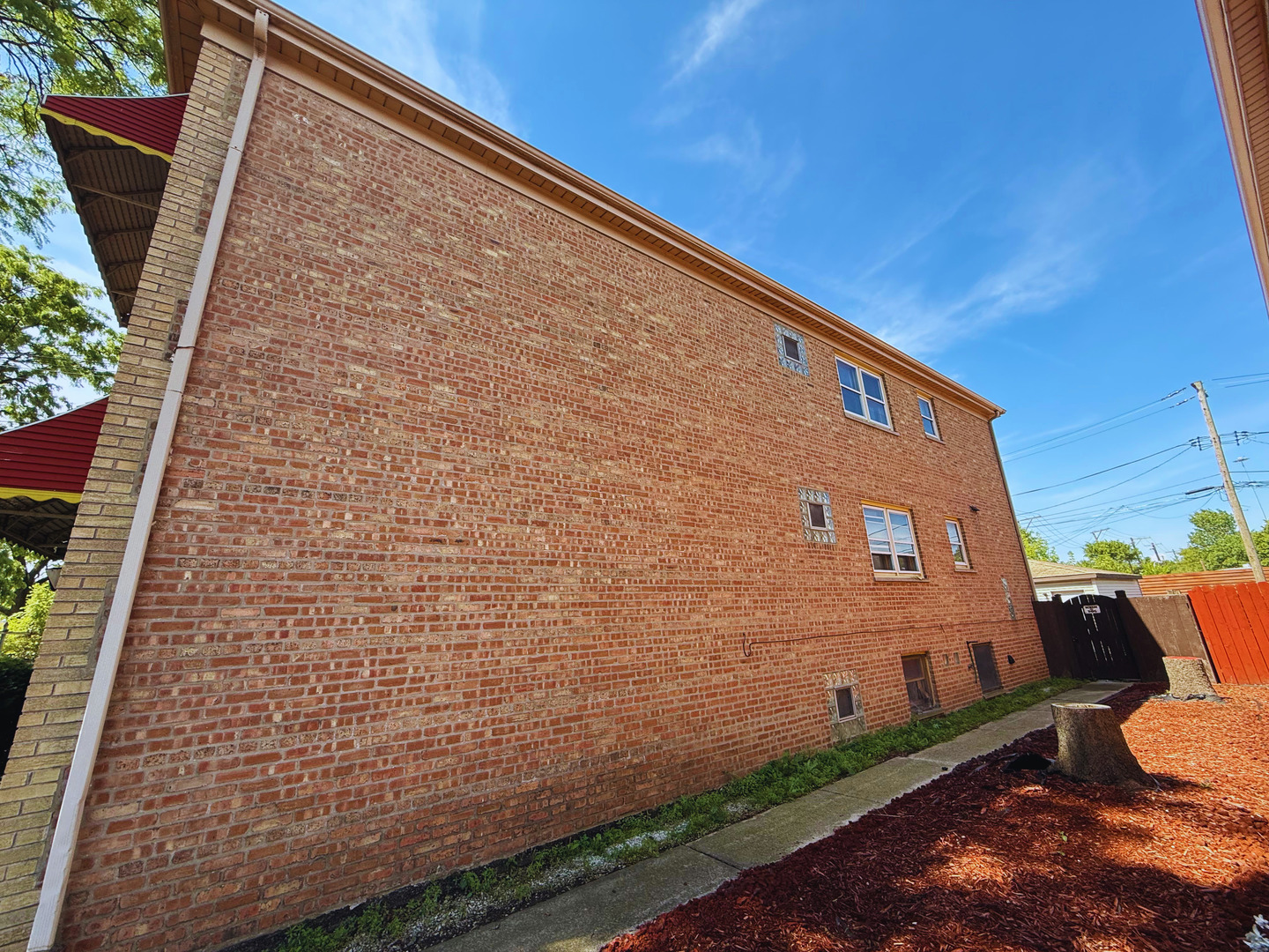 6244 S Seeley Avenue Property Photo 4