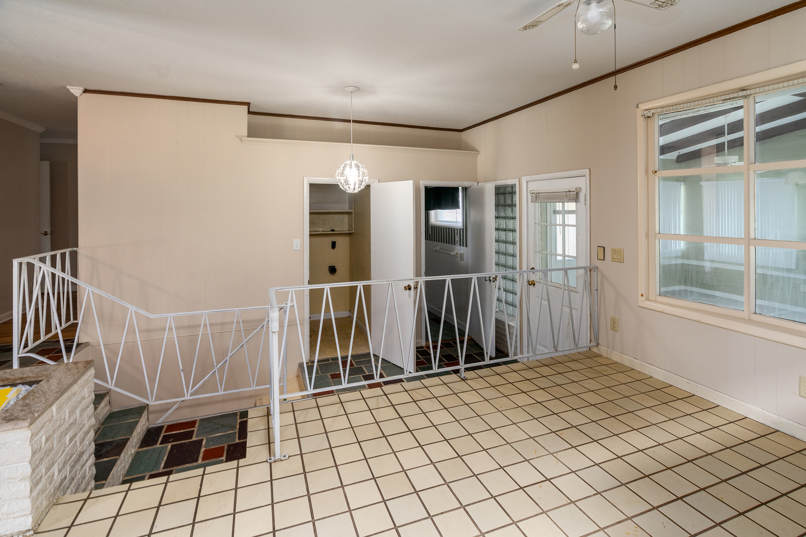 919 W Grand Ave. Street Property Photo 20