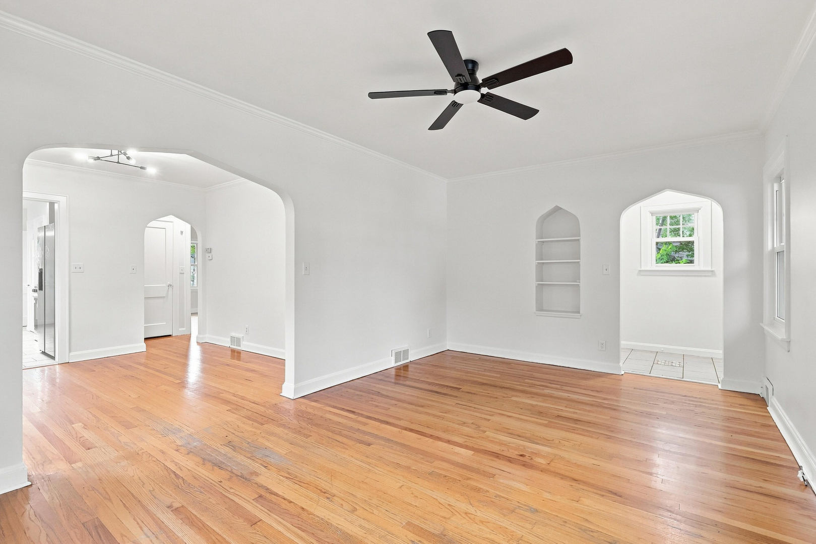 2512 N Howell Street Property Photo 19