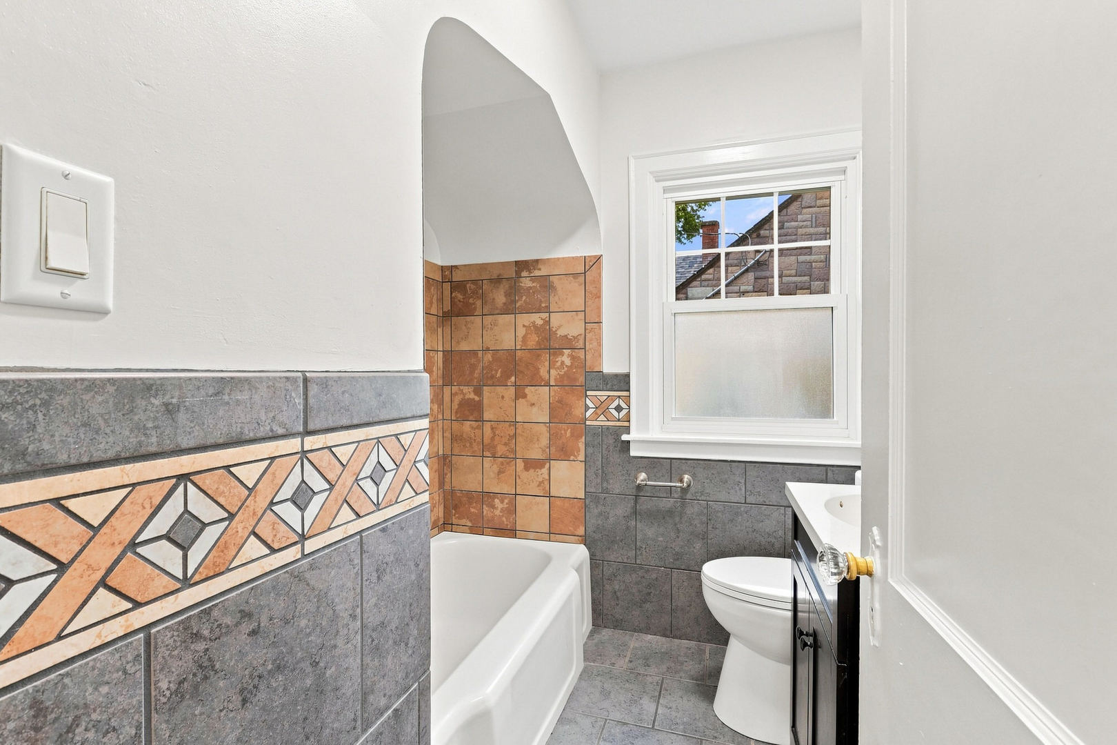 2512 N Howell Street Property Photo 31