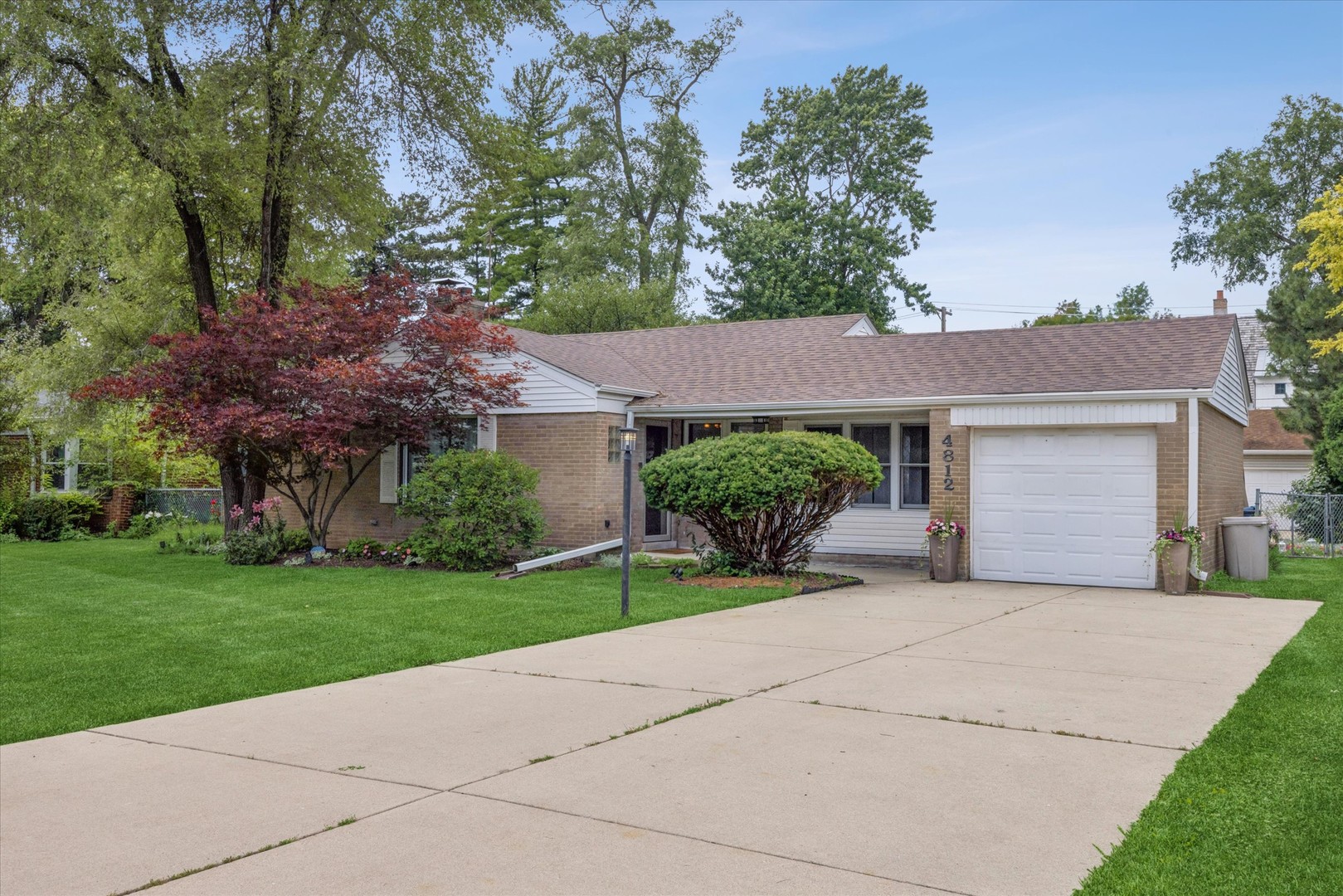 4812 Wolf Road Property Photo 1