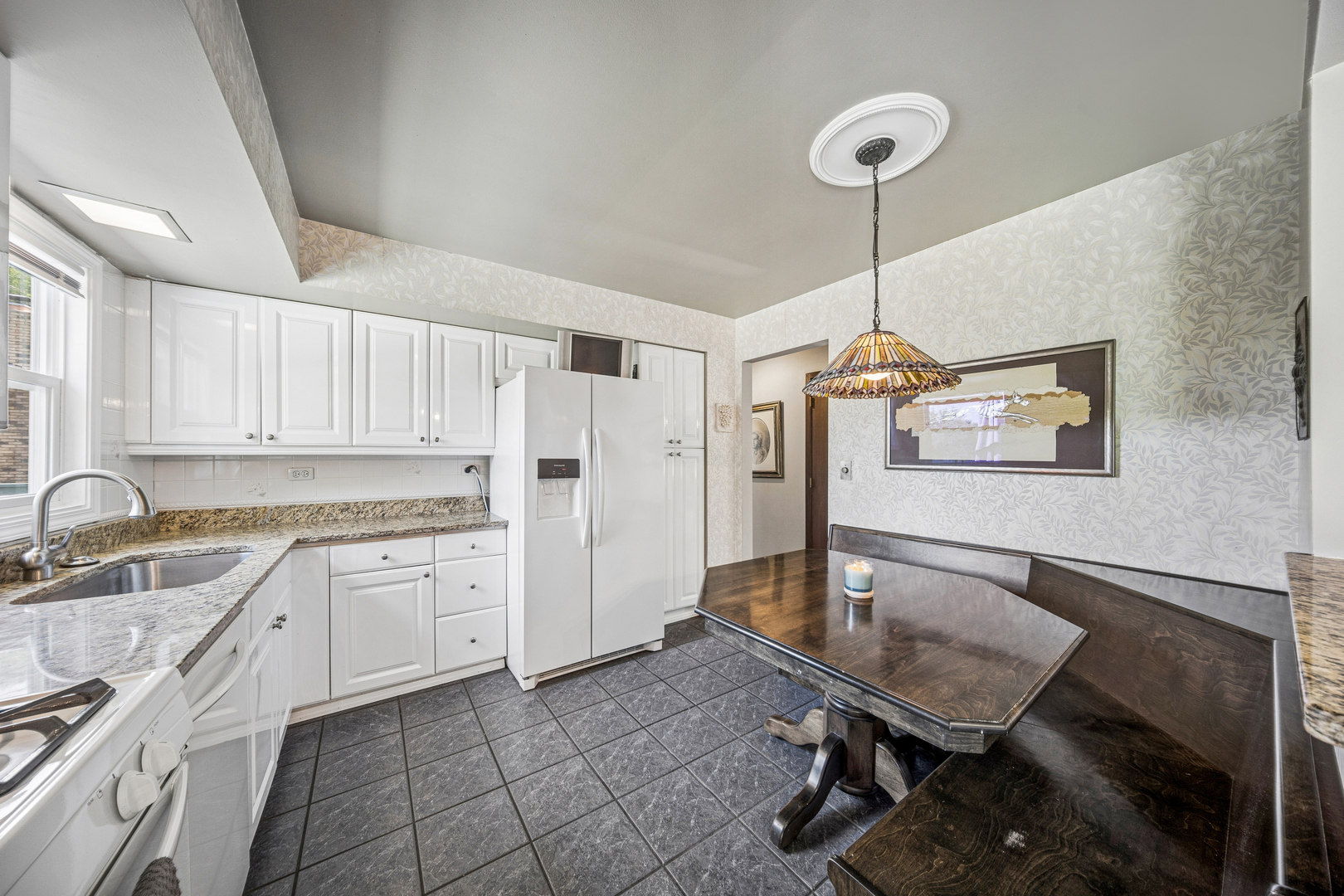 24454 W Hart Road Property Photo 8
