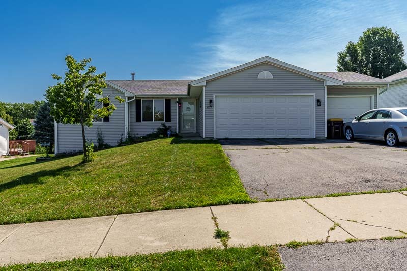 4222 Sunbury Drive Property Photo 1