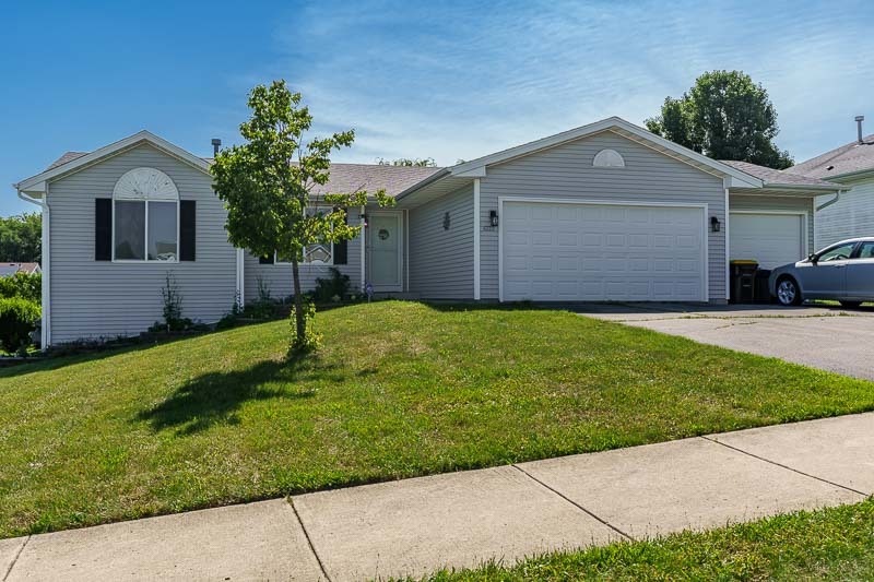 4222 Sunbury Drive Property Photo 2