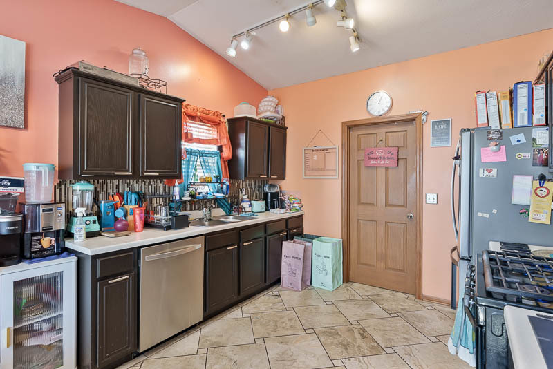 4222 Sunbury Drive Property Photo 16