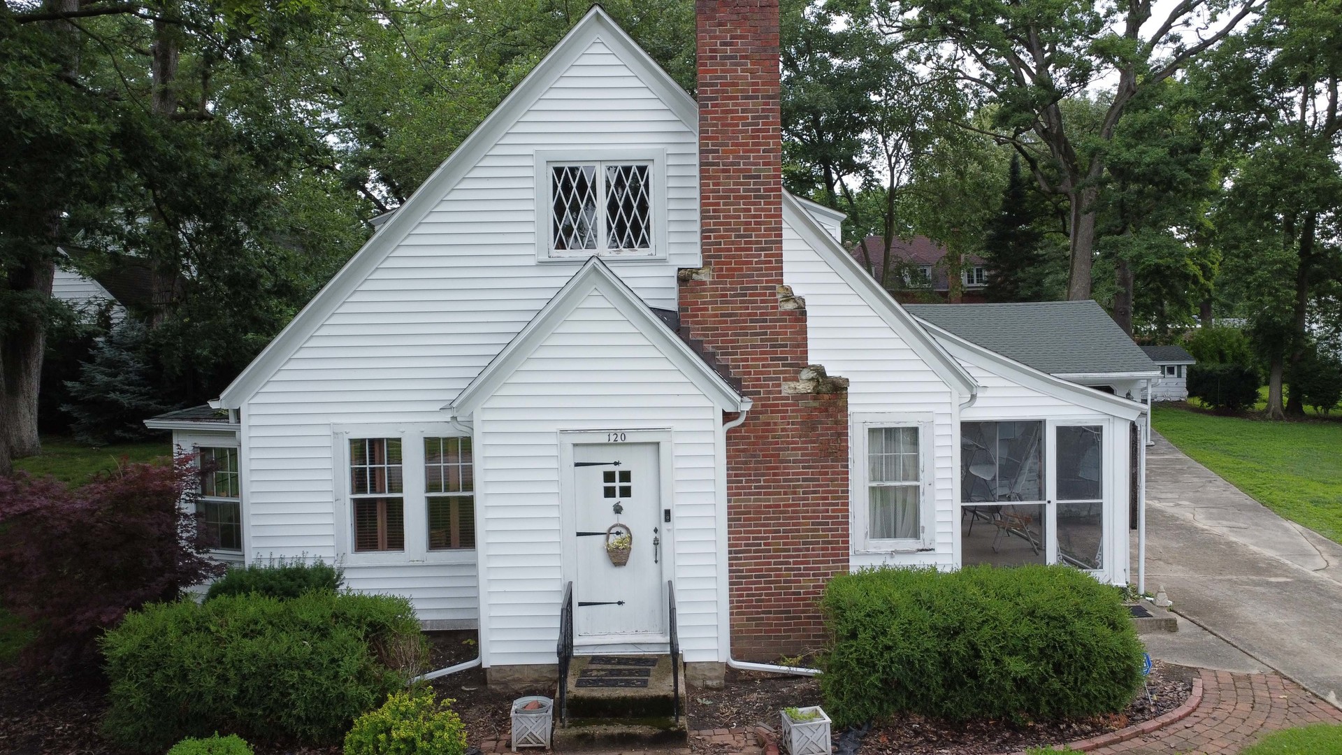 120 E Washington Avenue Property Photo 5