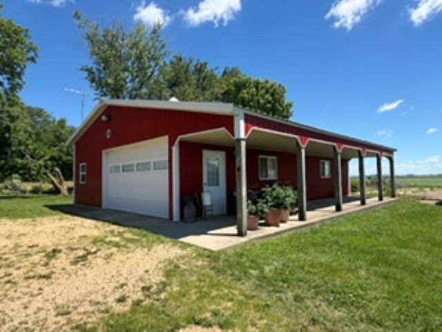 2074 Prairie Road Property Photo 2