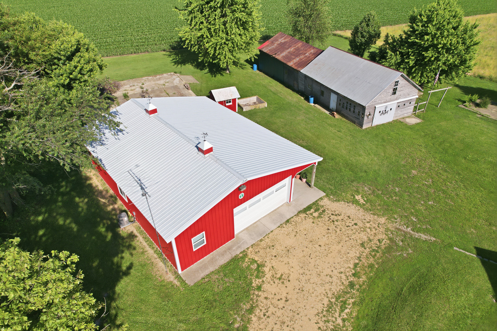 2074 Prairie Road Property Photo 4