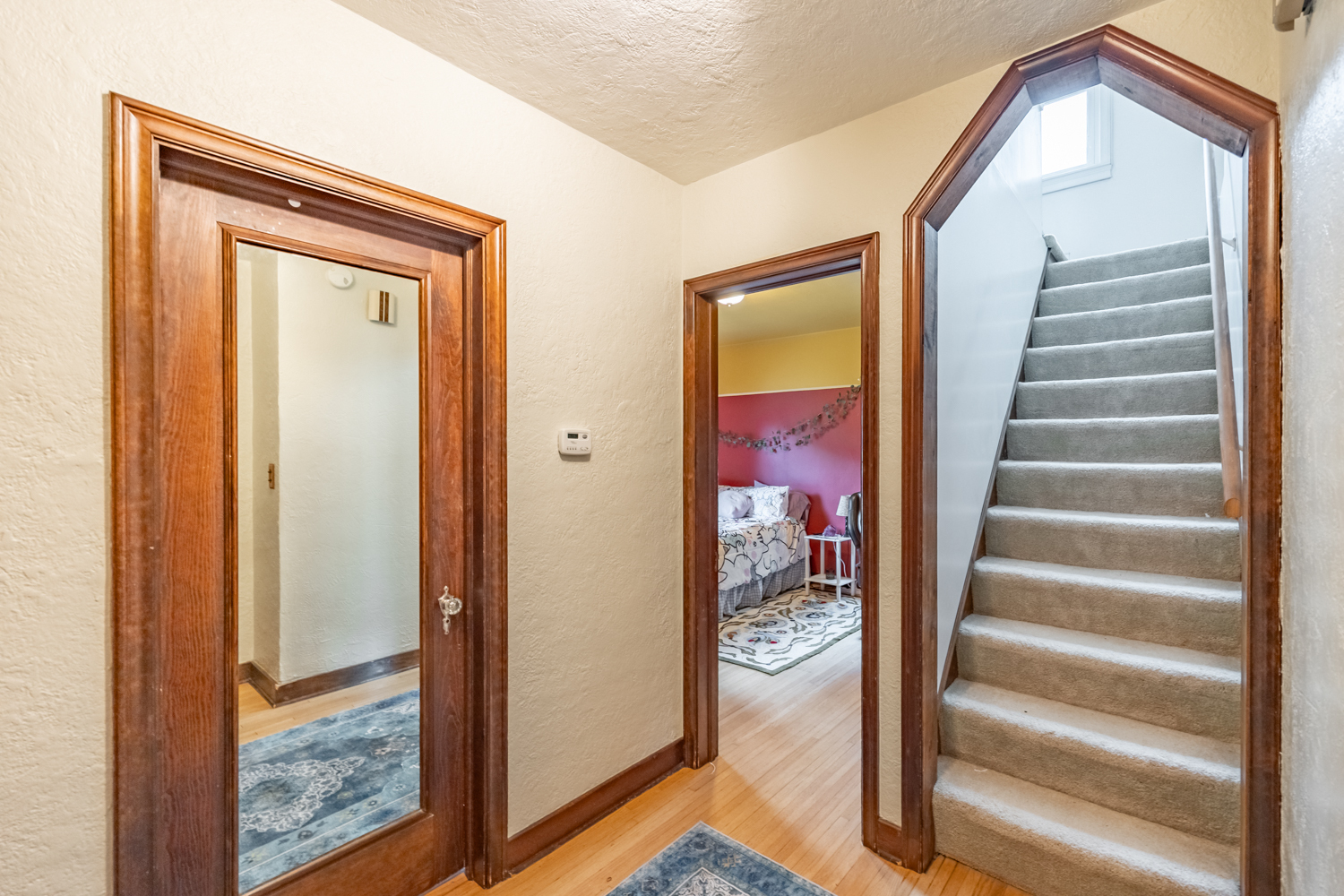 725 Augusta Avenue Property Photo 23