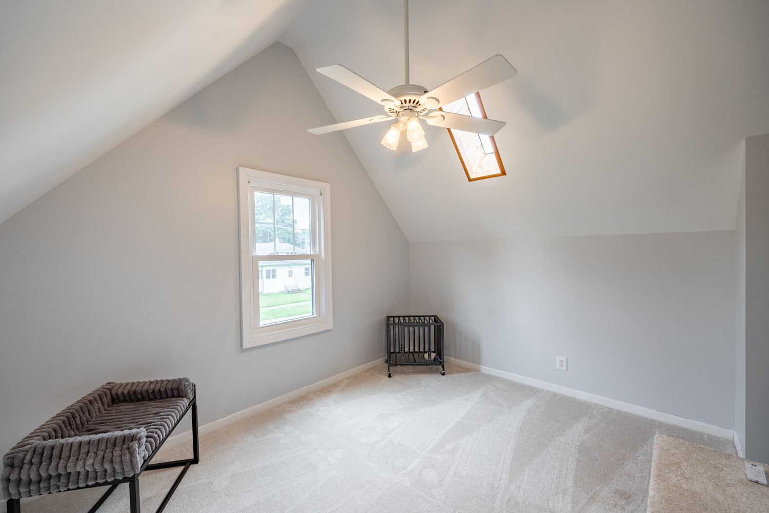 725 Augusta Avenue Property Photo 28