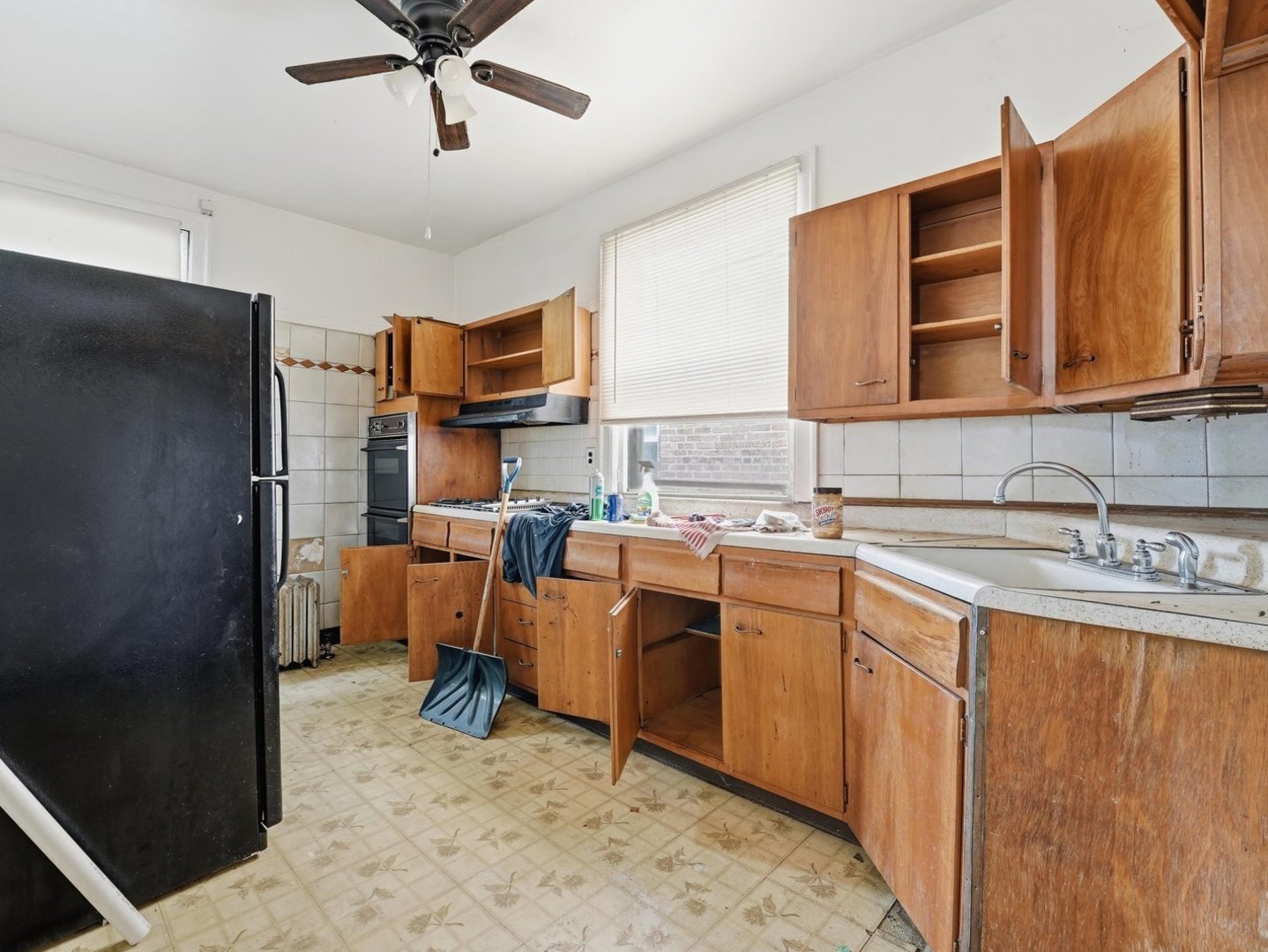 7842 S Constance Avenue Property Photo 7