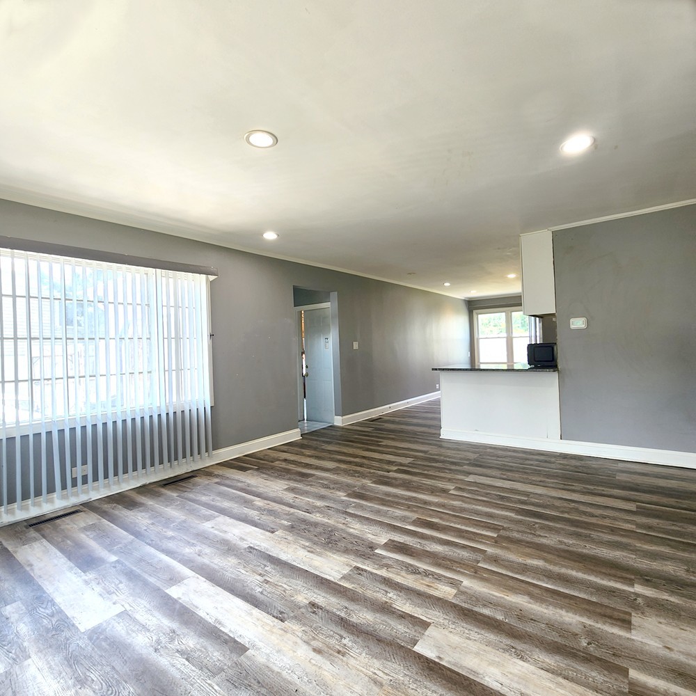 512 Cherry Circle Property Photo 2