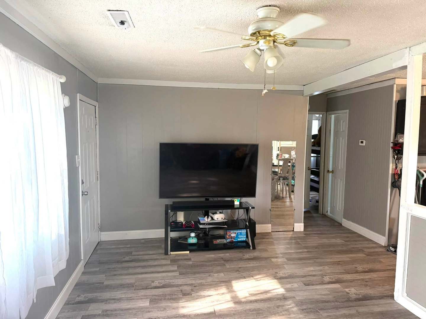 1122 N 17th Street Property Photo 3