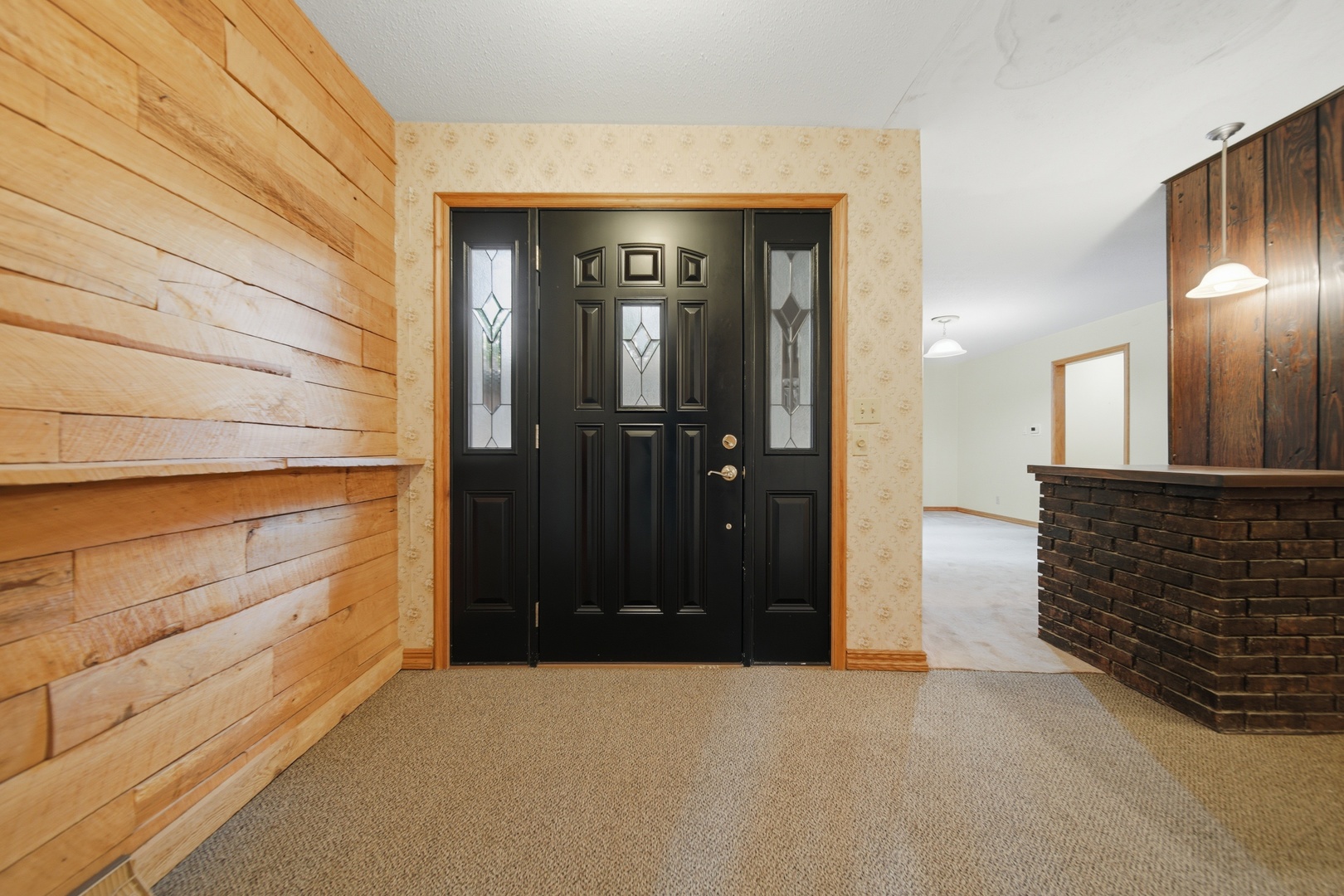 2087 Blackhawk Lane Property Photo 2