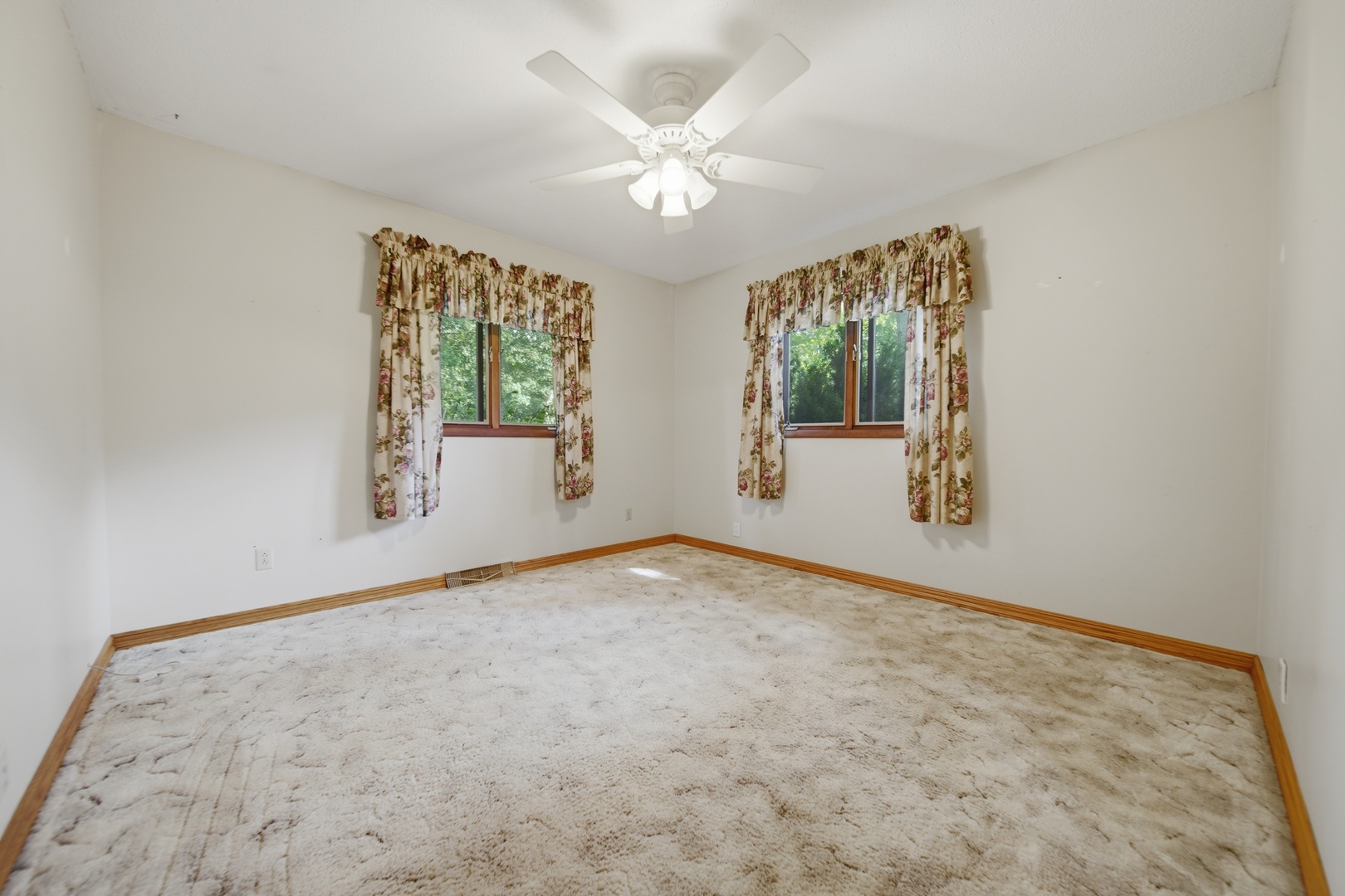 2087 Blackhawk Lane Property Photo 17