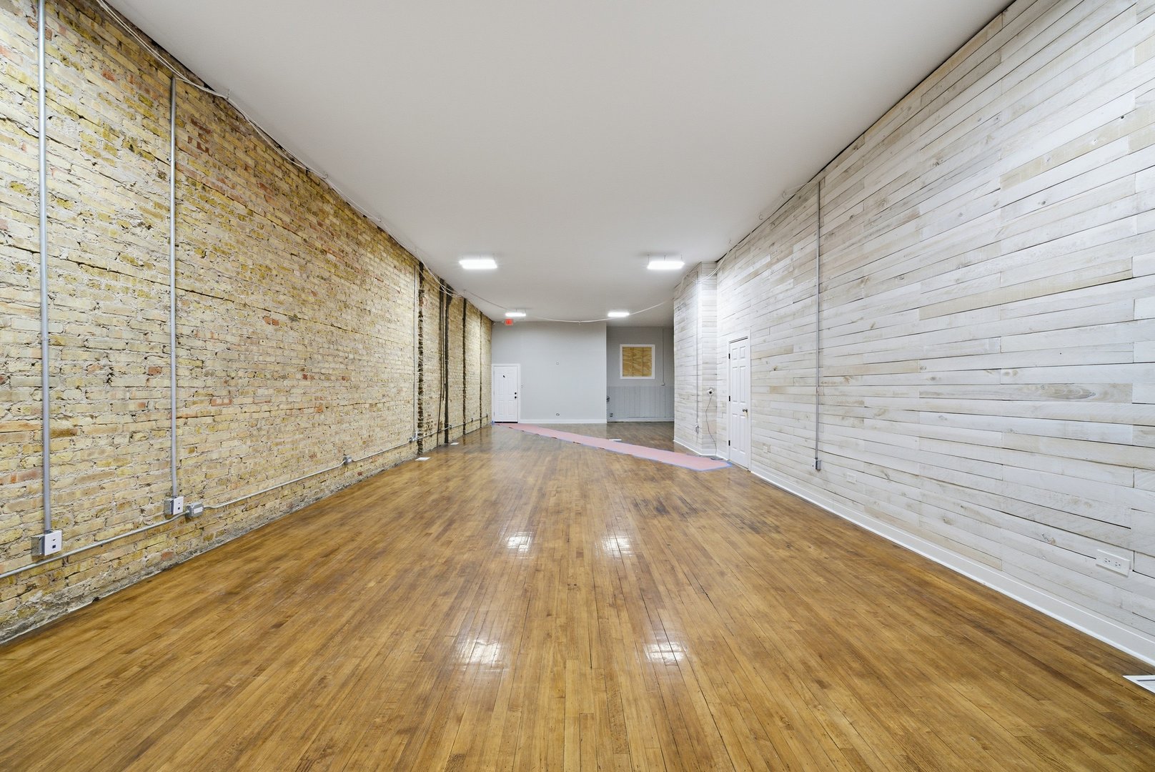 5108 W Fullerton Avenue Property Photo 8