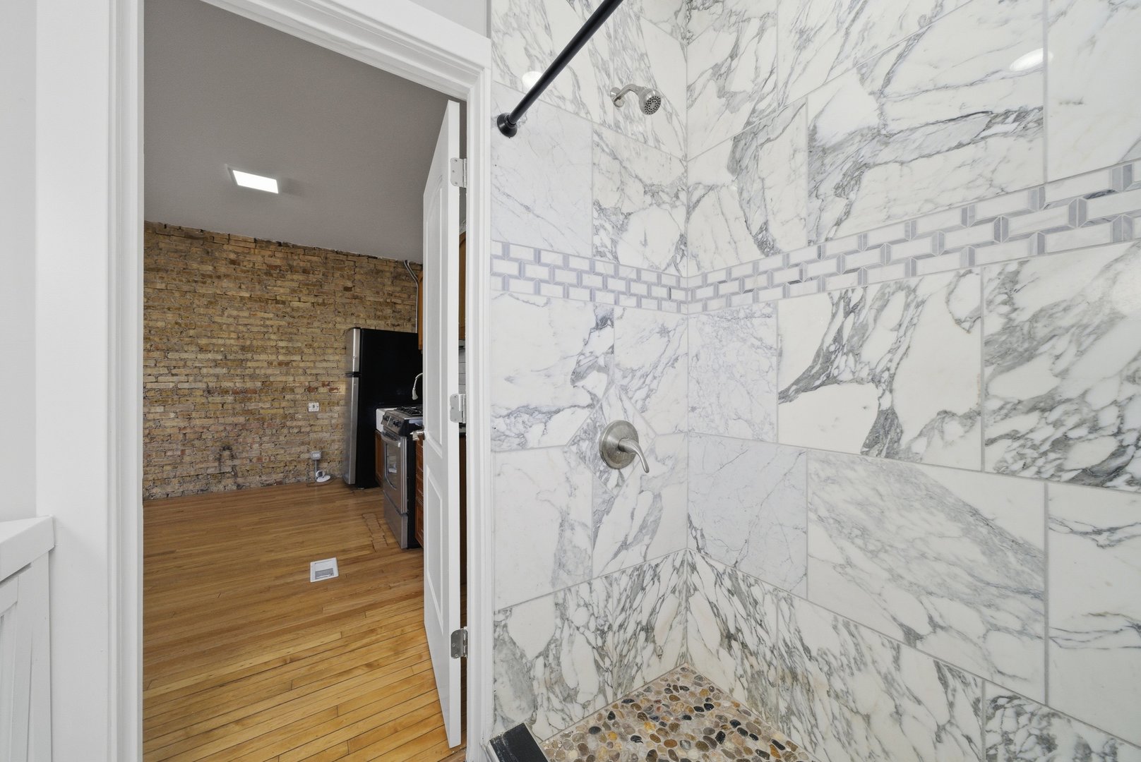 5108 W Fullerton Avenue Property Photo 10
