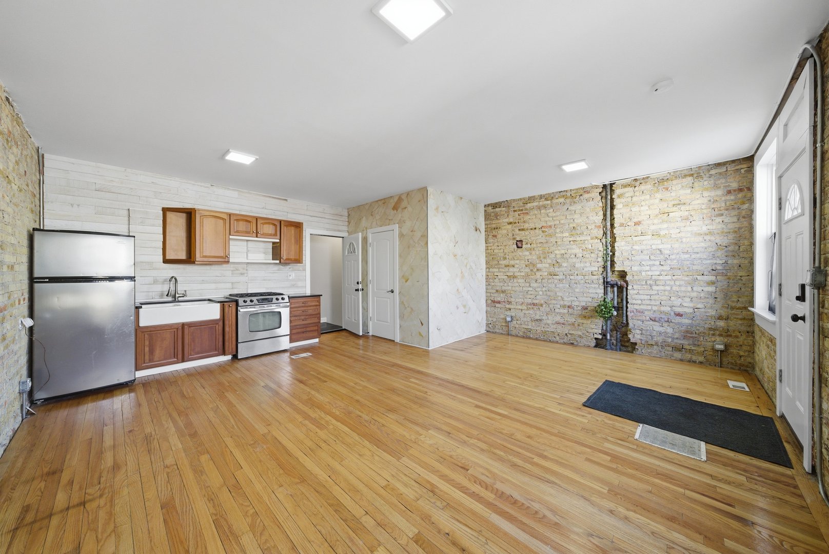 5108 W Fullerton Avenue Property Photo 12
